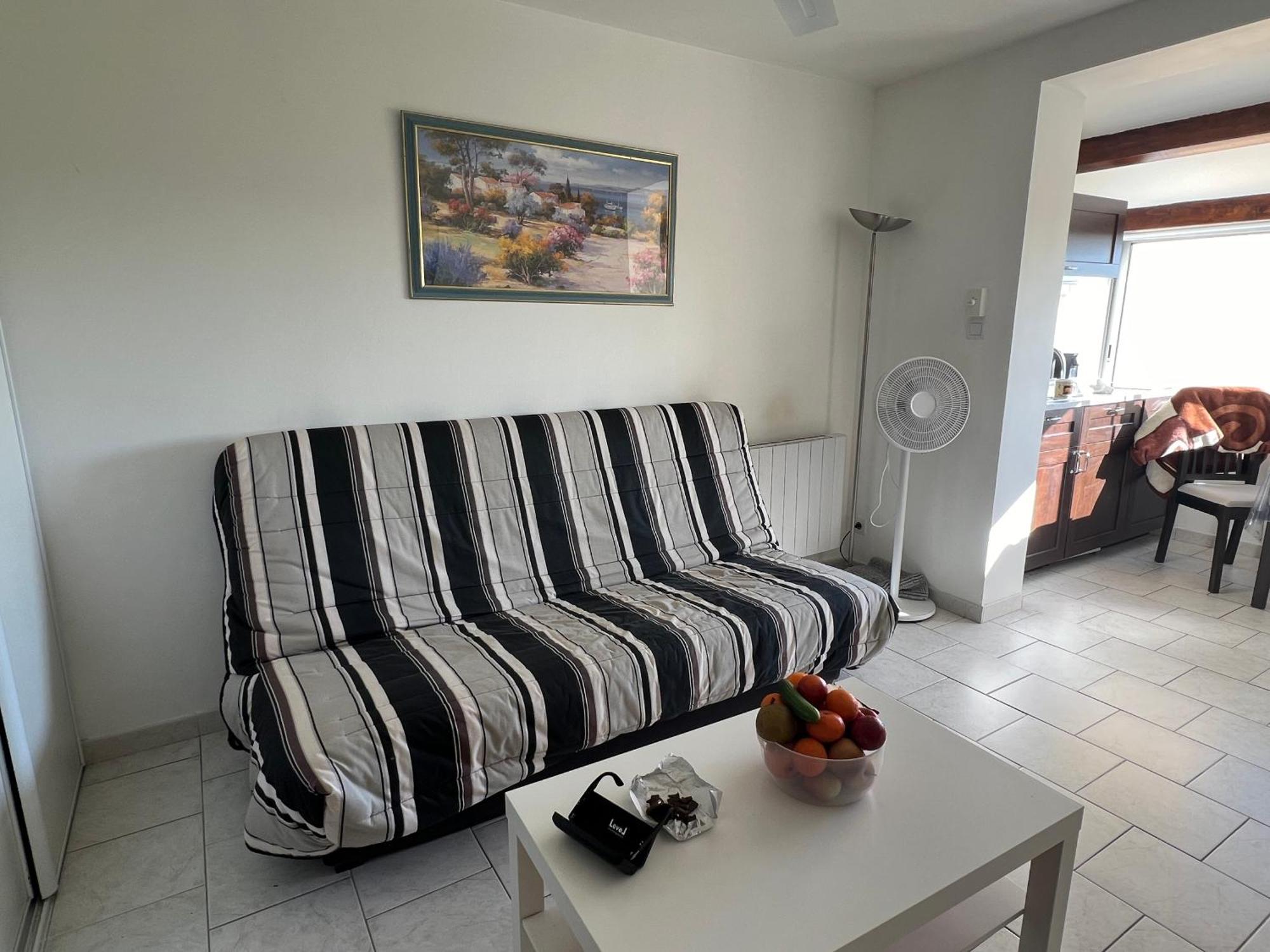 Joli Studio Tres Clair A Proximite Mer Pour 3 Personnes La Londe-les-Maures Eksteriør billede